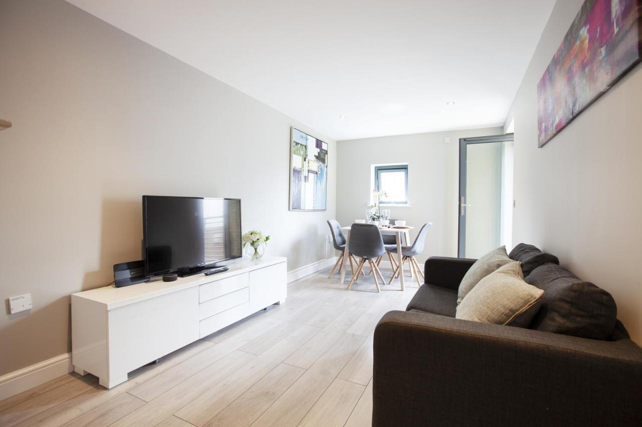 Urban Living'S - The Wesley Beautiful City Centre Apartment With Balcony Oxford Esterno foto