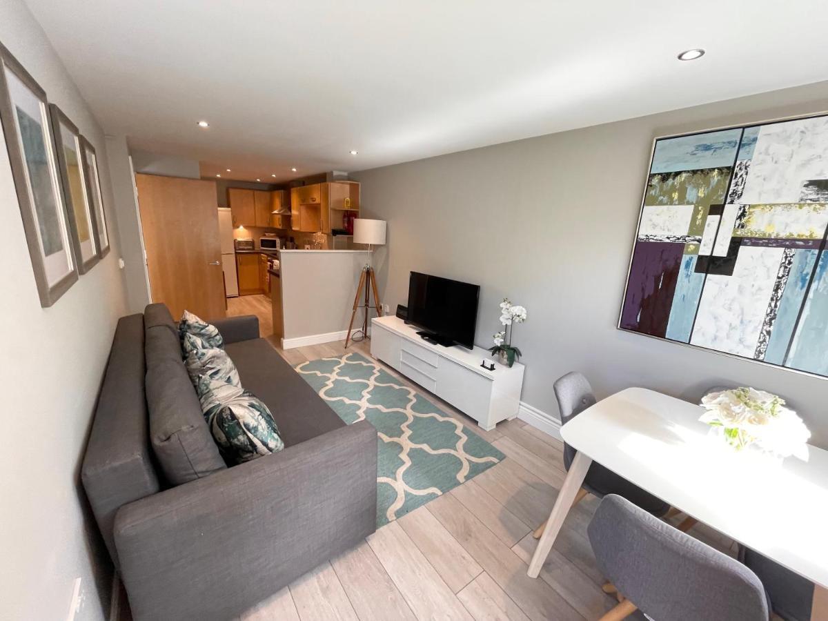 Urban Living'S - The Wesley Beautiful City Centre Apartment With Balcony Oxford Esterno foto